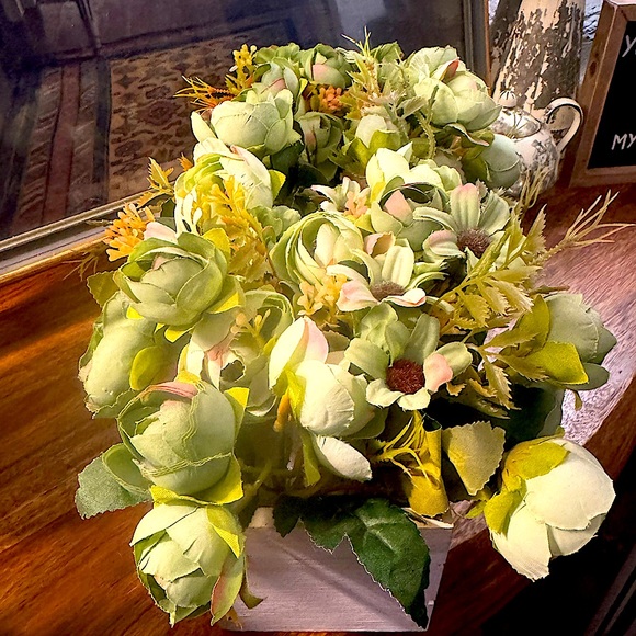 Faux sage green, mint green flowers - Picture 2 of 3